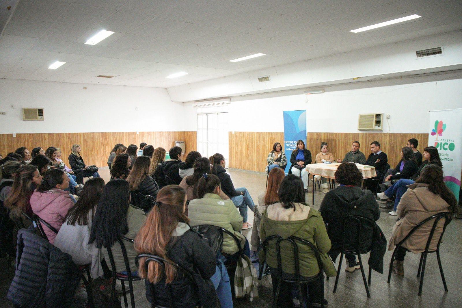 ENCUENTRO ENTRE LOS EQUIPOS TÉCNICOS DE DESARROLLO SOCIAL Y DEL MINISTERIO DE SEGURIDAD