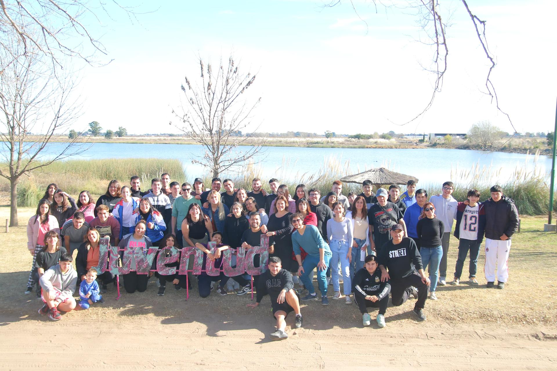 CONSTRUYENDO COMUNIDADES JUVENILES