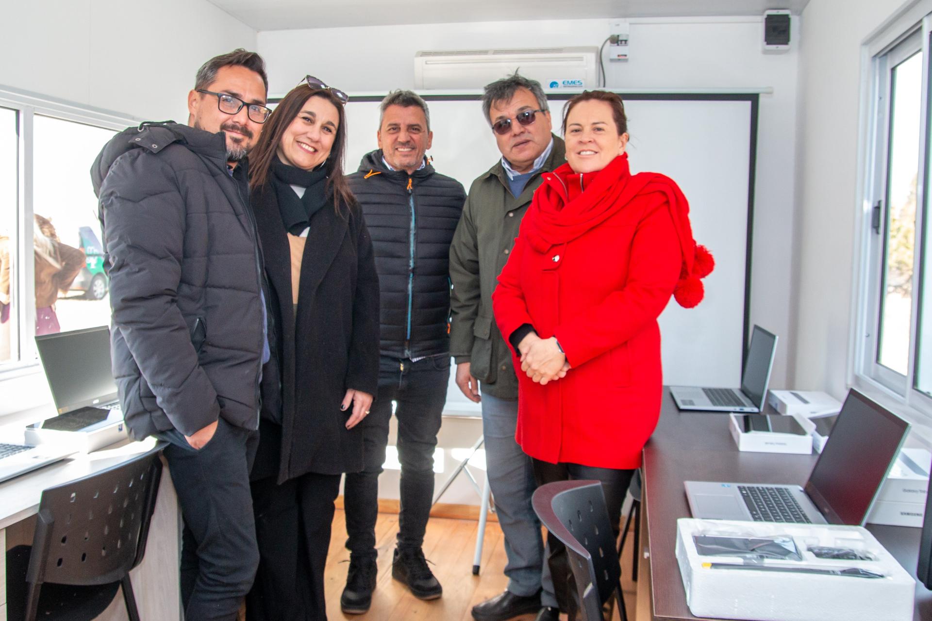 INAUGURARON LA ESCUELA DE OFICIOS TECNOLÓGICOS