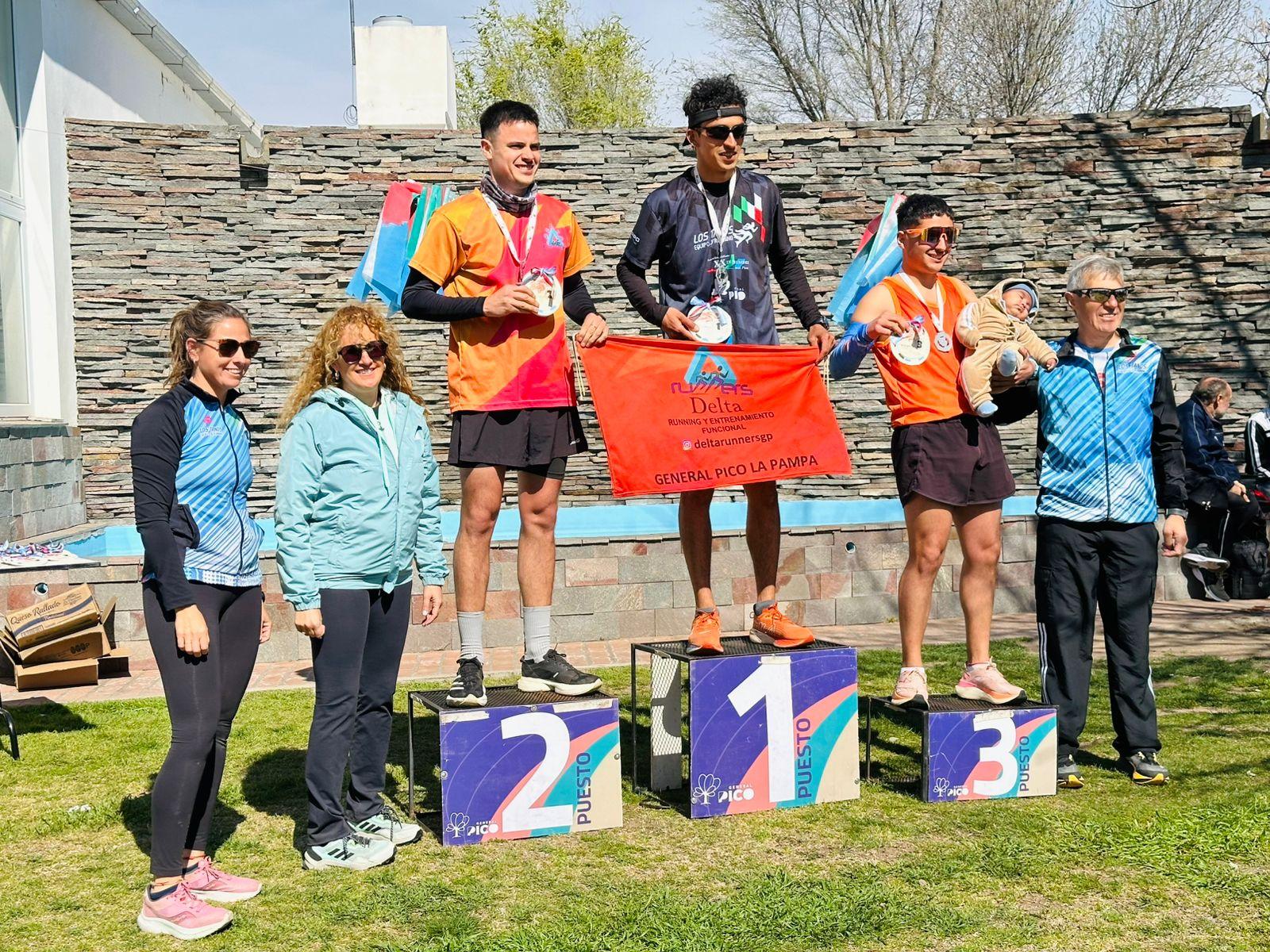 UN TOTAL DE 380 CORREDORES Y CORREDORAS PARTICIPARON DE LA CUARTA FECHA DE KILÓMETRO Y PICO