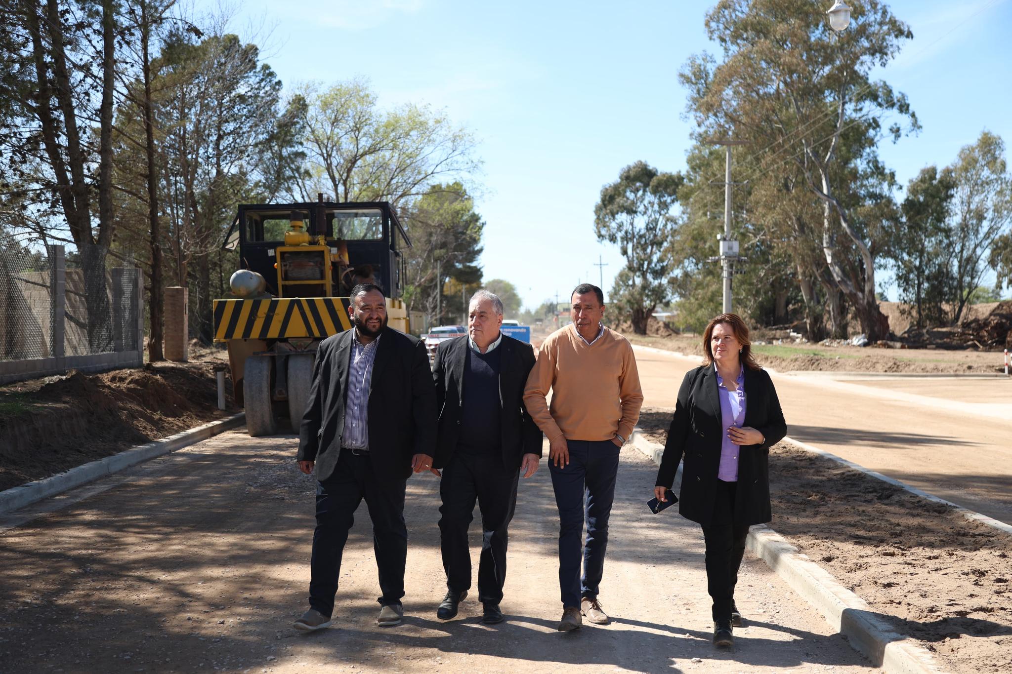 AVANZA LA HISTÓRICA OBRA DE RED CLOACAL Y PAVIMENTACIÓN EN BARRIO SUR