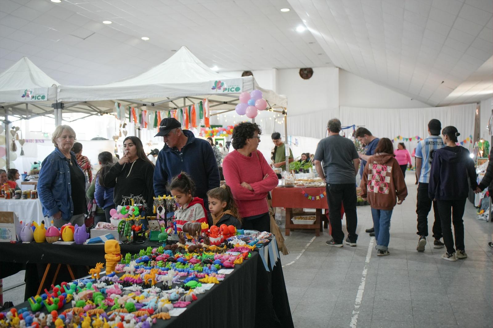 CONVOCANTE FERIA DE LAS NIÑECES EN FERRO