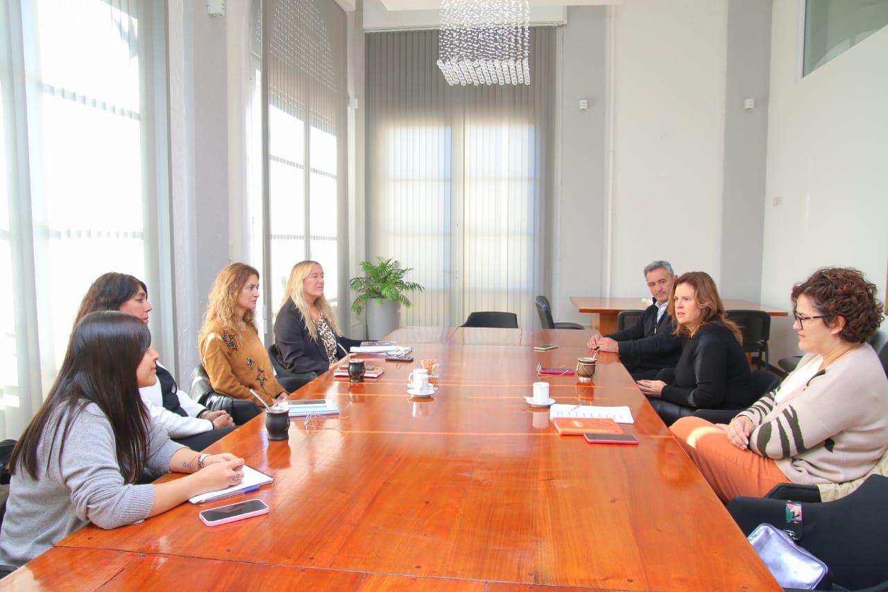 FERNANDA ALONSO RECIBIÓ AL INTENDENTE DE TOAY