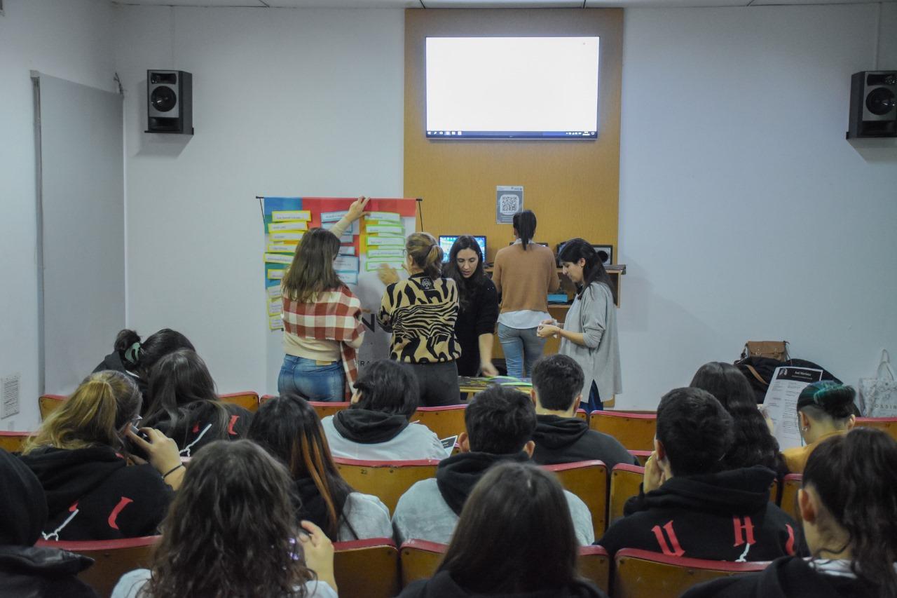 EL MUNICIPIO SUMÓ UNA CHARLA SOBRE ORIENTACIÓN LABORAL PARA ESTUDIANTES